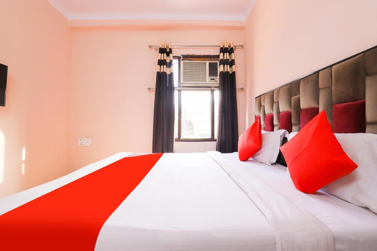 Oyo 77819 Shahdara Inn 뉴델리 외부 사진