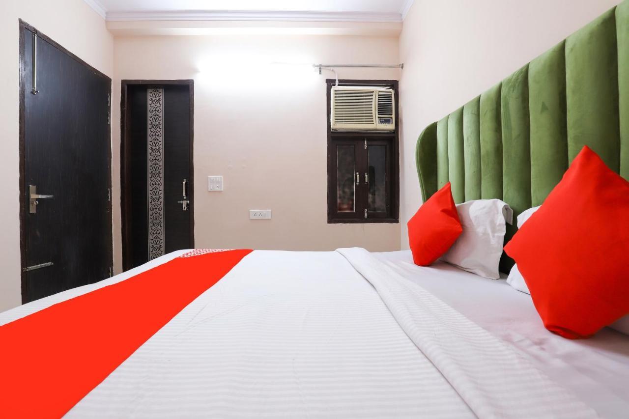 Oyo 77819 Shahdara Inn 뉴델리 외부 사진