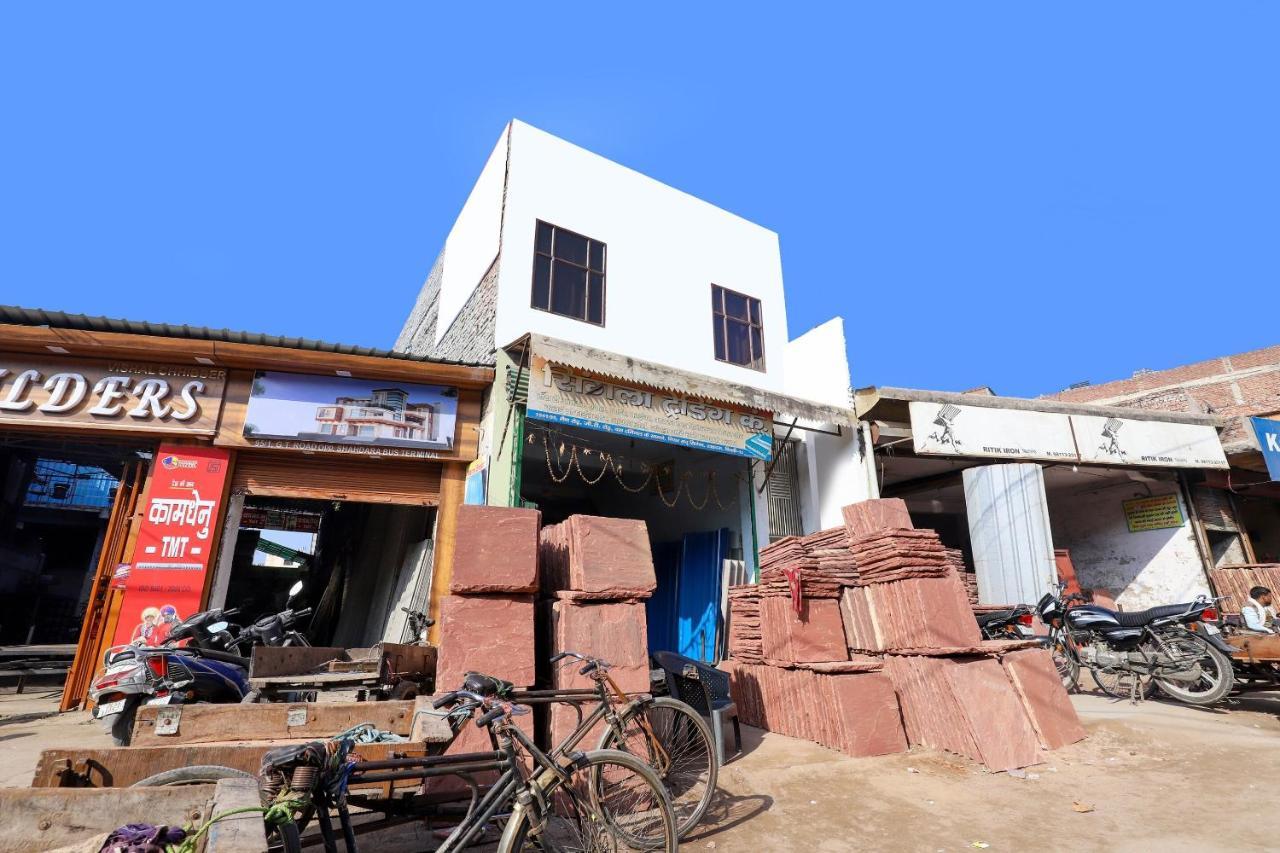 Oyo 77819 Shahdara Inn 뉴델리 외부 사진